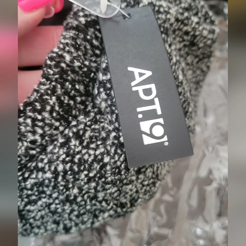 Apt. 9 Paperboy hat. NWT. Great Fall Look